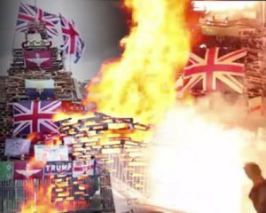 В Северной Ирландии сожгли сотню британских флагов