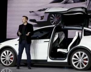 Твит Маска обвалил акции Tesla