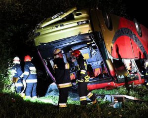 Аварія українського автобуса в Польщі: частину постраждалих повернуть додому
