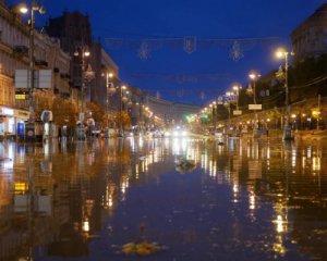Воды по шею - ливень затопил центр Киева