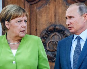 У Кремлі розповіли про переговори між Путіним та Меркель