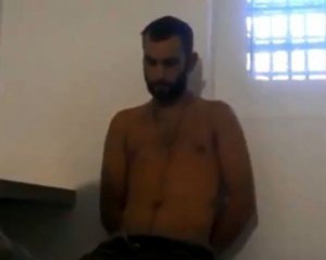 "Краще розстріляйте" - бойовики показали відео допиту бійця ЗСУ
