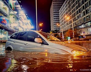 Столичный ливень: кто компенсирует затопленые авто