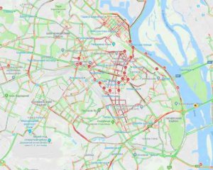 Київ застряв у заторах: перелік вулиць