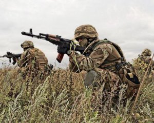 Гранати, міни і поранені військові: як минула доба на Донбасі