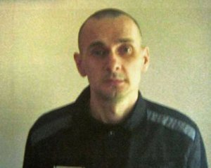 "Втрачає надію": Олег Сенцов голодує 100-й день