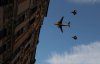 Винищувачі над Хрещатиком – показали вражаюче відео з кабіни літака