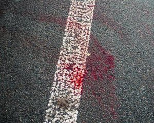 Водитель BMW устроил кровавую разборку на дороге