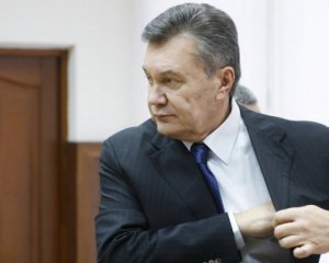 Янукович будет судиться из-за государственного адвоката