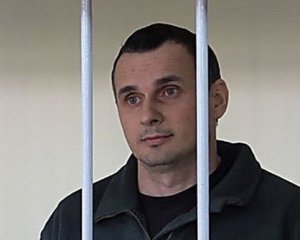 Сколько россиян требуют помиловать Олега Сенцова