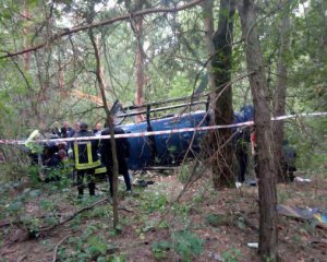 З'явилося відео з місця падіння вертольота у Києві (відео 18+)