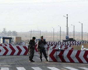 Украина закрыла контрольно-пропускные пункты в оккупированный Крым