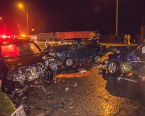 Столкнулись четыре автомобиля: водитель одного погиб