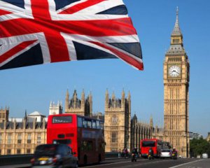 Отравление Скрипалей: более 700 российских бизнесменов в Британии могут лишиться визы