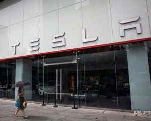 Компанію Tesla залишають працівники