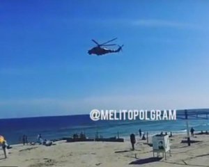 Боевые вертолеты ВСУ напугали отдыхающих на пляжах Кирилловки
