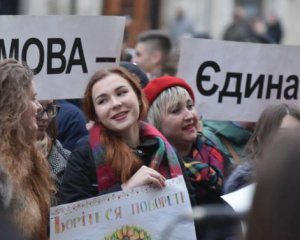 &quot;Меня же все понимают?&quot; - преподаватели вуза проводят лекции на русском