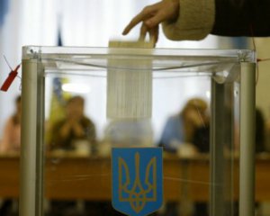 Українці готові йти на вибори: останні рейтинги симпатій