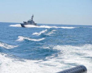 Українські кораблі в Азовському морі зустрінуть бронекатери з Бердянська