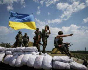Бойовики обстріляли українських військових з гранатометів, є поранені