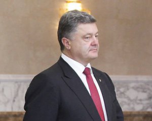 Порошенко пересекся с Лавровым в переговорной комнате