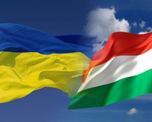 &quot;Не злочин&quot; - Угорщина заявила про законність видачі громадянства українцям