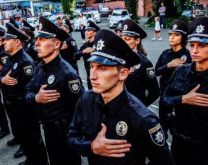 Депутати захистили честь Національної поліції новим законом