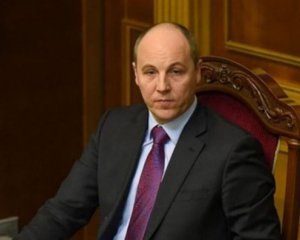 Парубий рассказал, что мешает ввести санкции против владельцев каналов