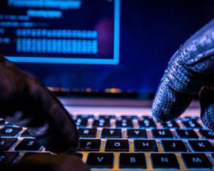 Російські хакери атакували  метро та  аеропорт
