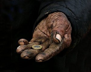 Каждый второй человек в мире живет за чертой бедности: Всемирный банк