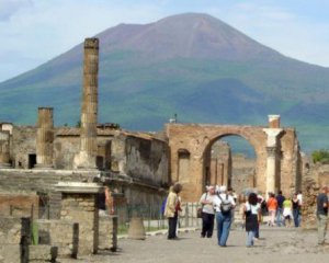 Історики назвали нову дату знищення Помпеї