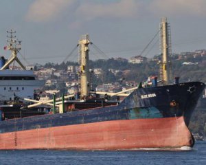 Росіяни знову затримують українські судна на Азовському морі