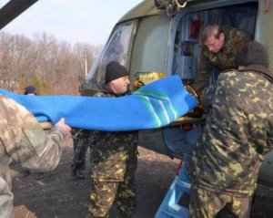 Тяжело раненного бойца эвакуировали в Днепр вертолетом