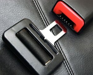 Депутаты предлагают увеличить штраф за пренебрежение ремнями безопасности
