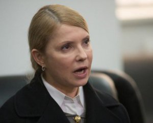 Тимошенко пародіює стратегію Порошенка - політолог
