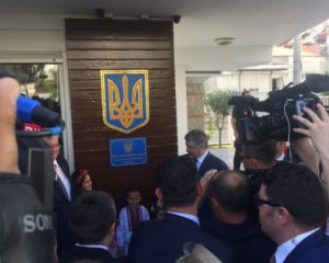 Порошенко відкрив консульство України в Анталії