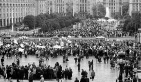 Студенты не пустили военных на Крещатик