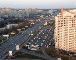 Обмежили рух столичним проспектом