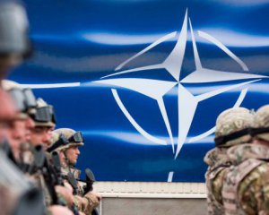НАТО не собирается размещать ядерное оружие в Европе