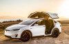 Tesla підняла ціну на свої авто