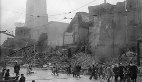 Пів тисячі бомбардувальників за ніч вщент знищили місто