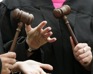 Кабмин предлагает не повышать зарплаты судьям