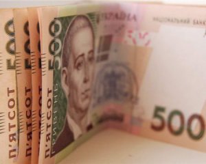 Скільки українців отримують допомогу від держави