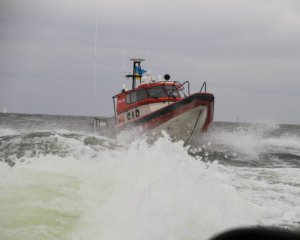 В Черном море тонет украинский корабль