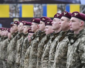 &quot;Завжди перші&quot;: Україна відзначає День Десантно-штурмових військ