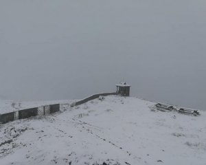 "До 30 сантиметров" - Карпаты засыплет снегом