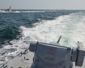 Россия атаковала корабль ВМС Украины