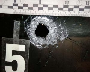 Підліток стріляв у житловий будинок