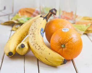 Дешеві банани і дорогі яблука: скільки коштують фрукти в Україні