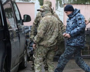 Окупанти засудили офіцера ВМС та співробітника СБУ